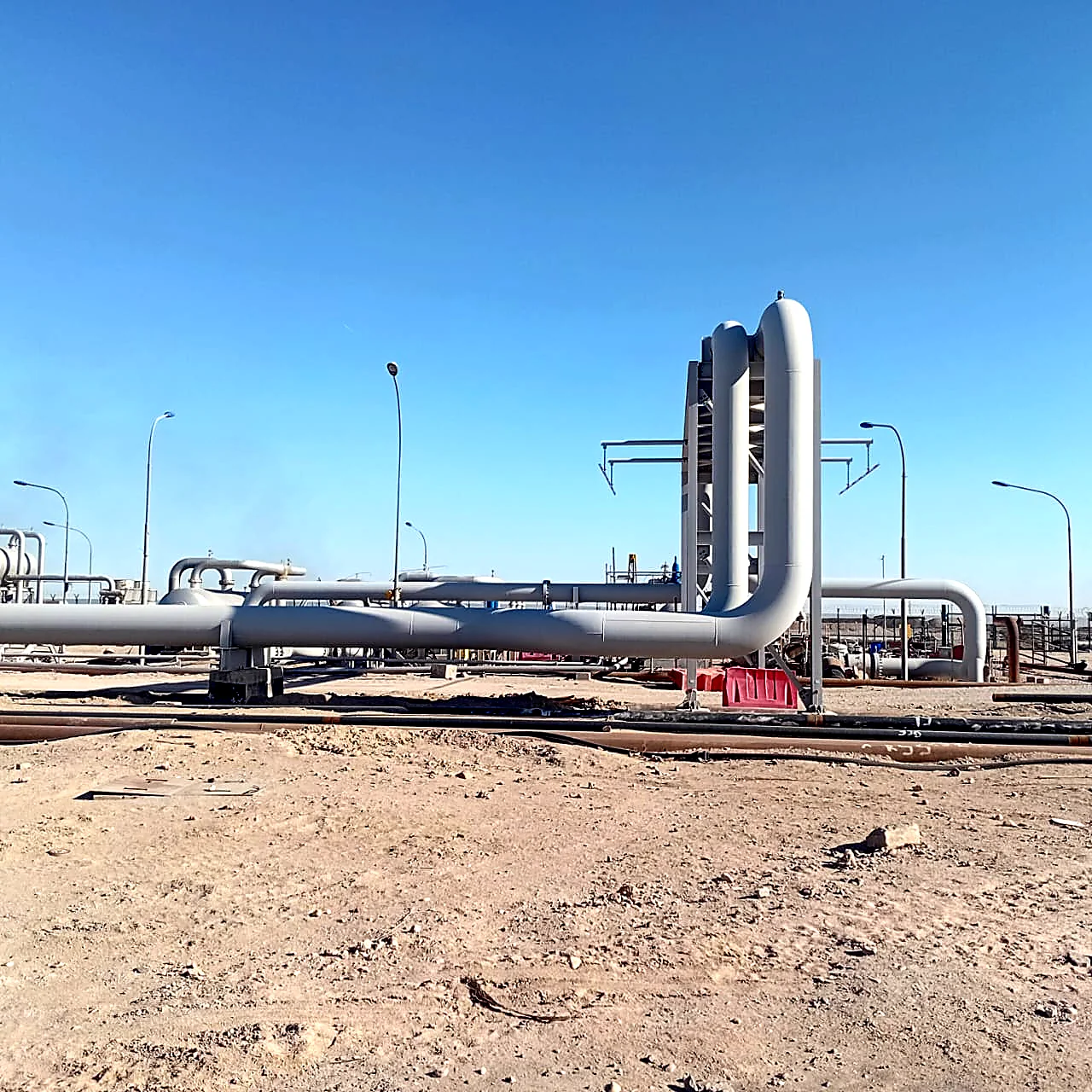 Oilfield pipeline network